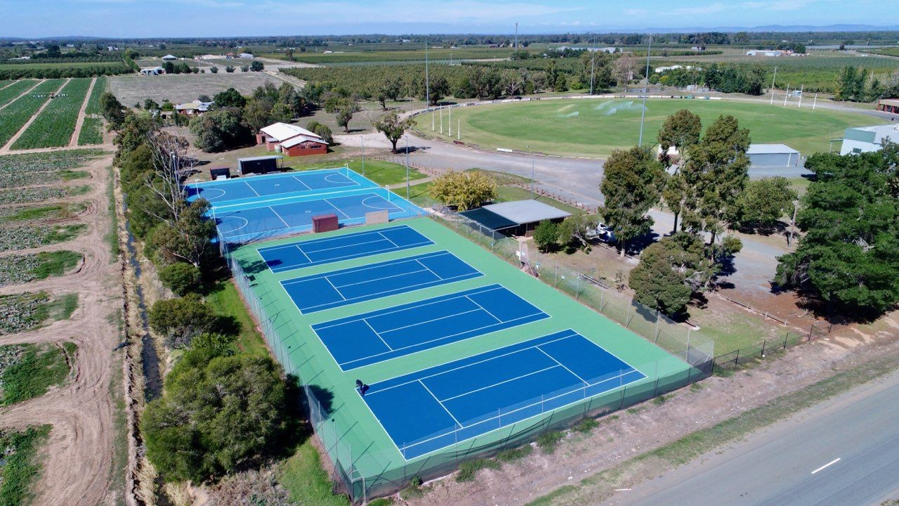 Builder Floor in Shona Road